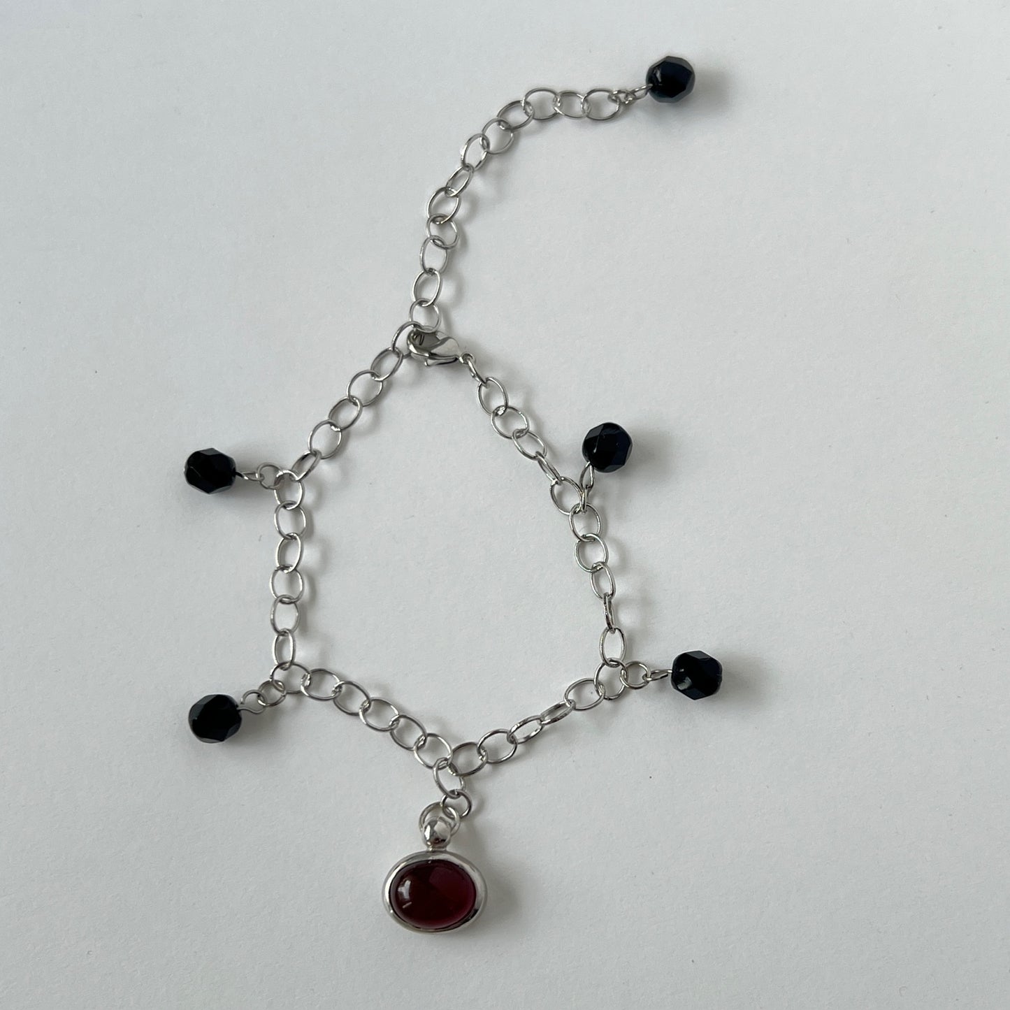 [ red agate ] motif charm bracelet silver