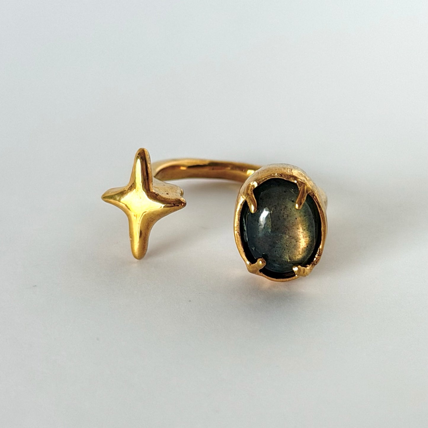 [ gold ] four pointed star JB