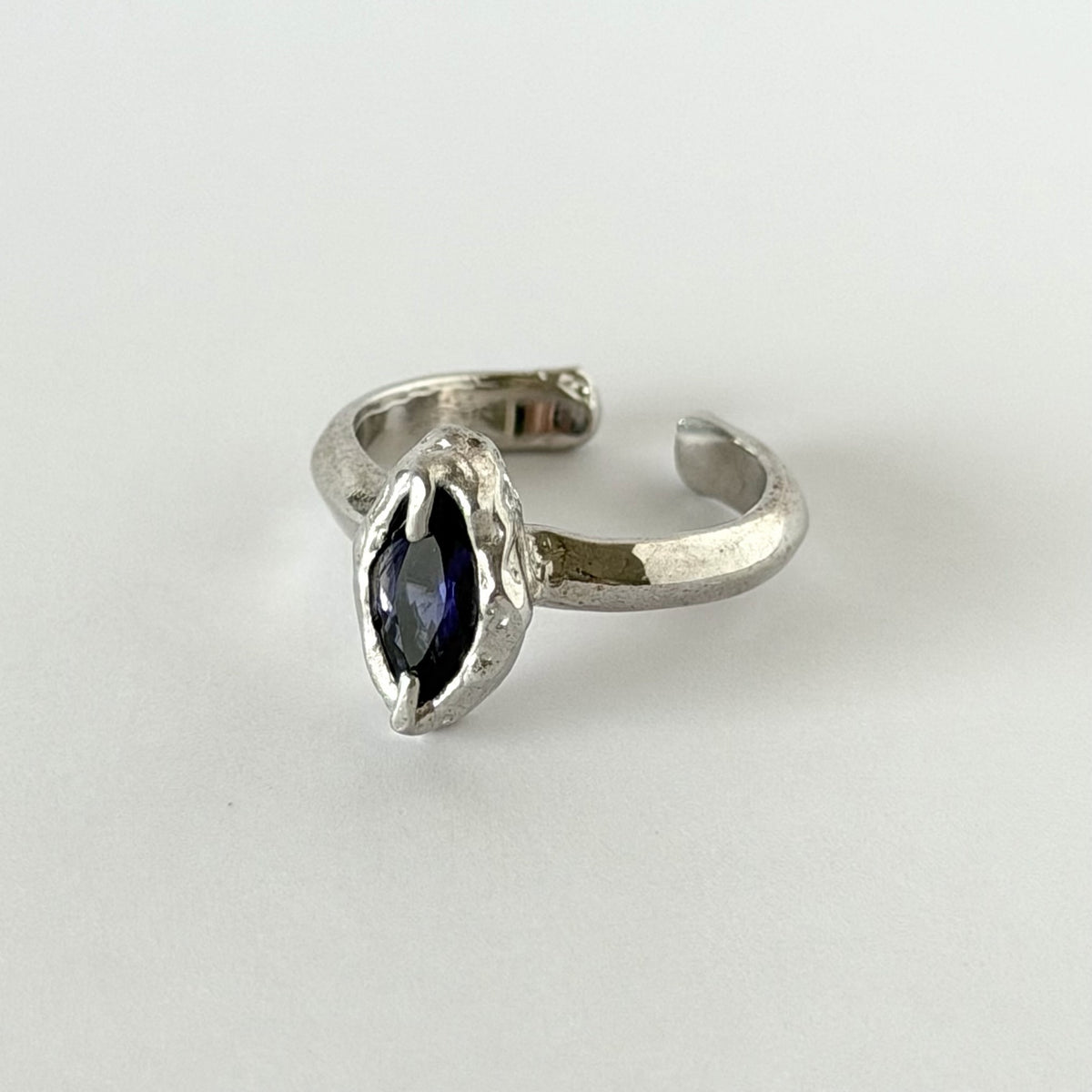 [ iolite ] marquis stone silver