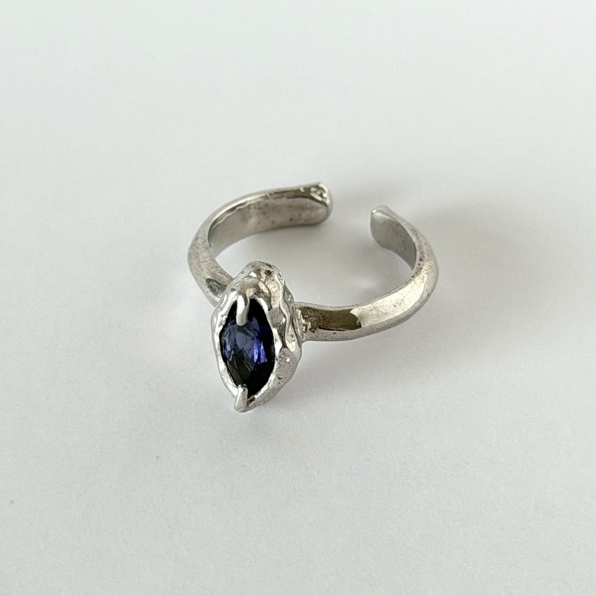 [ iolite ] marquis stone silver