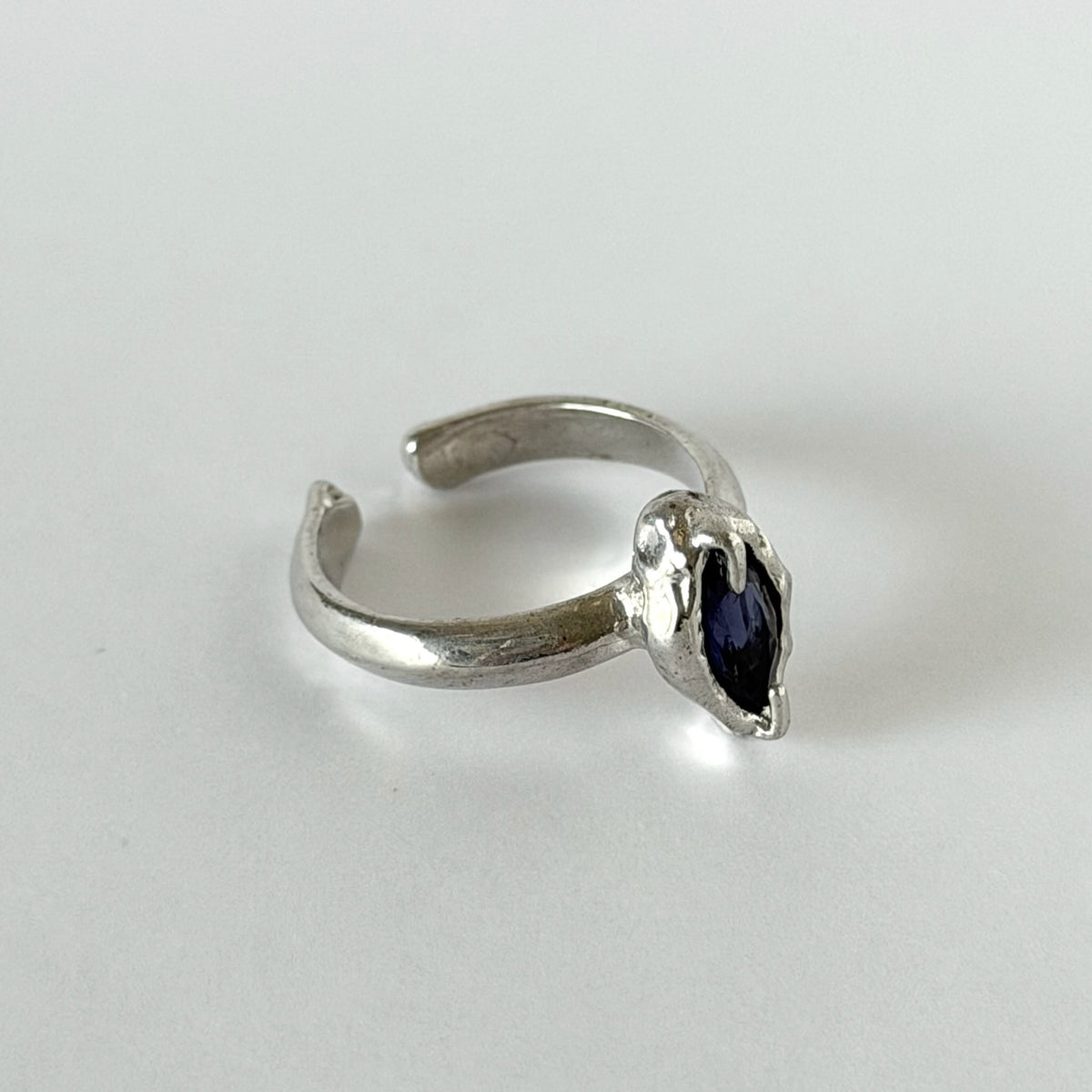 [ iolite ] marquis stone silver