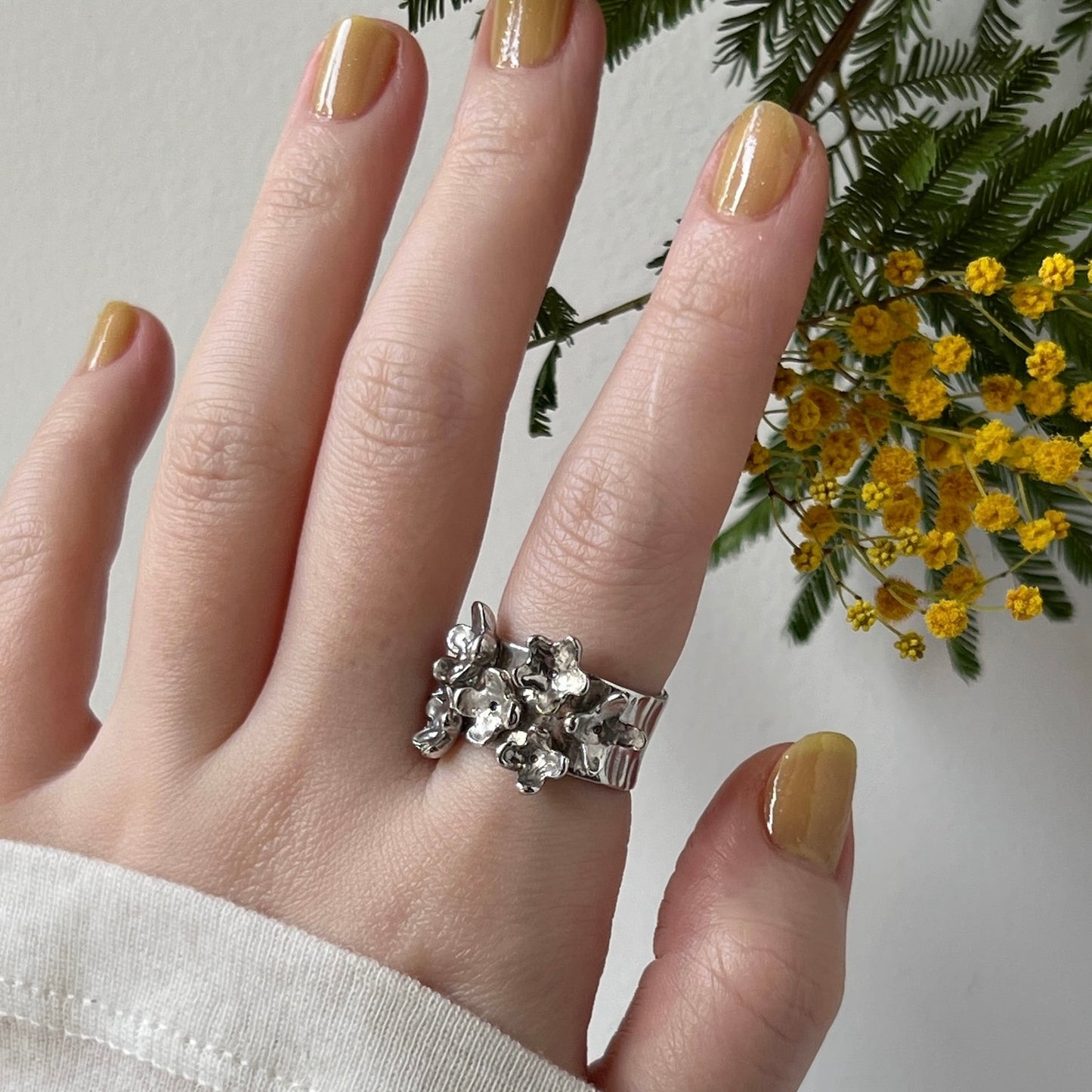 [ silver ] mimosa ring