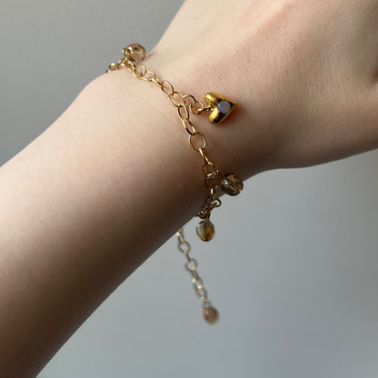 [ opal ] heart motif charm bracelet gold