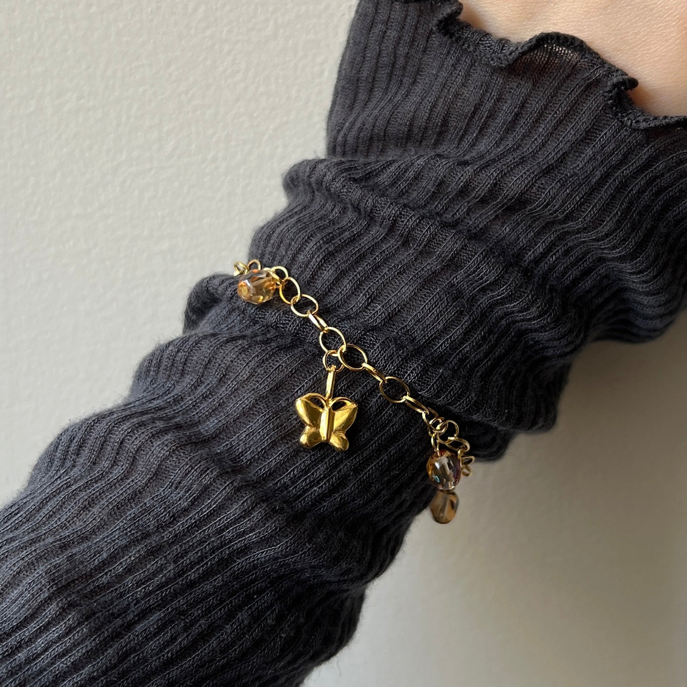 [ butterfly ] motif charm bracelet gold