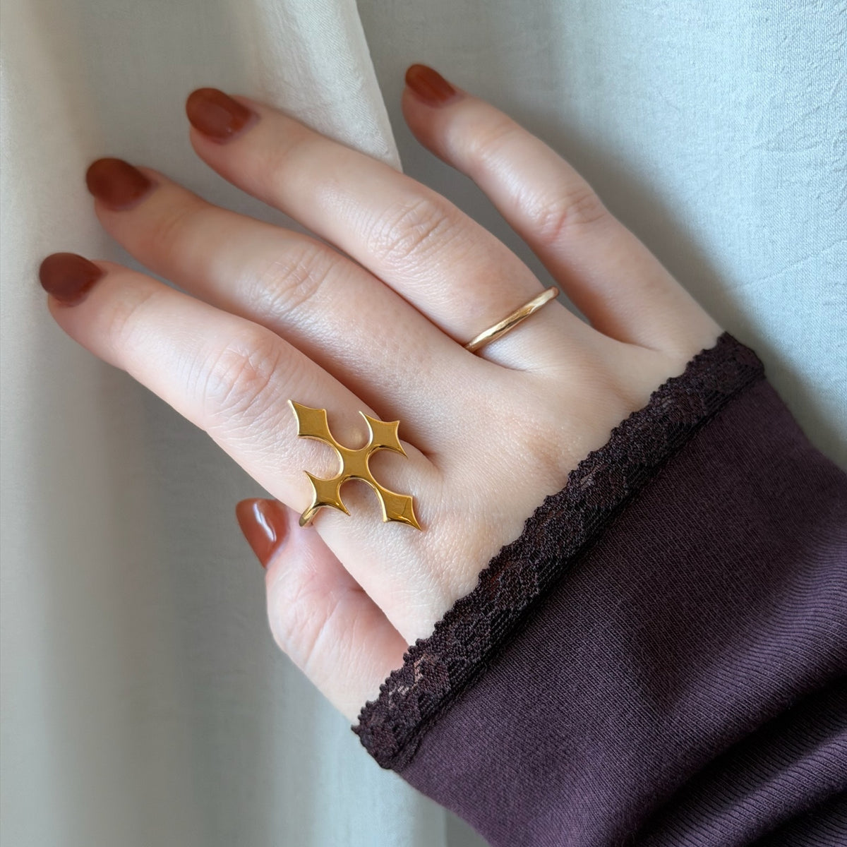 [ gold ] diamond cross ring