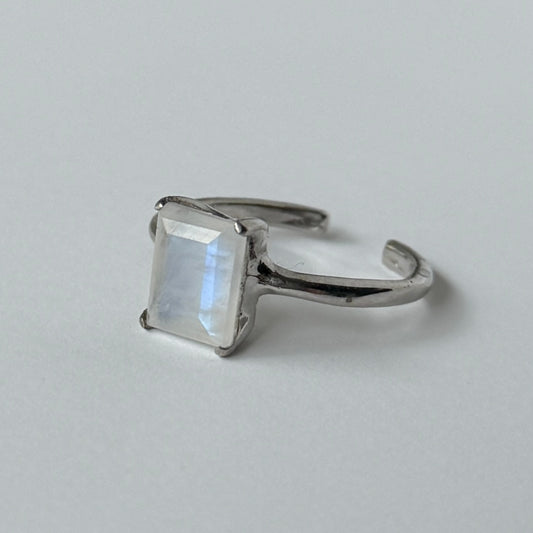 [ moon stone ] rectangle faceted cut silver