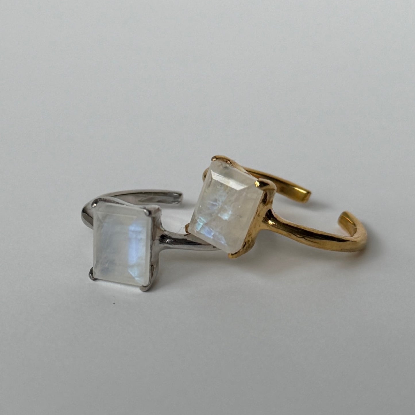 [ moon stone ] rectangle faceted cut gold