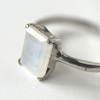[ moon stone ] rectangle faceted cut silver
