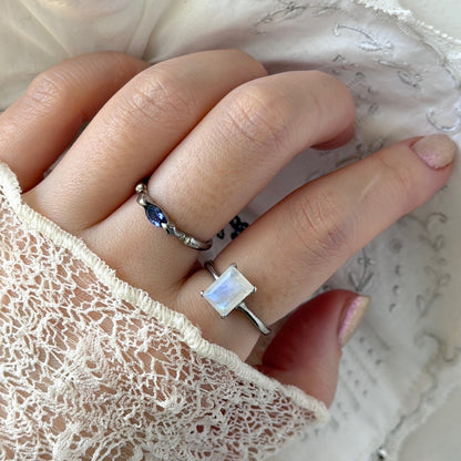 [ moon stone ] rectangle faceted cut silver
