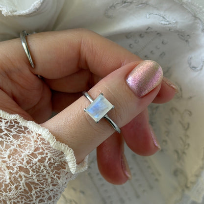 [ moon stone ] rectangle faceted cut silver