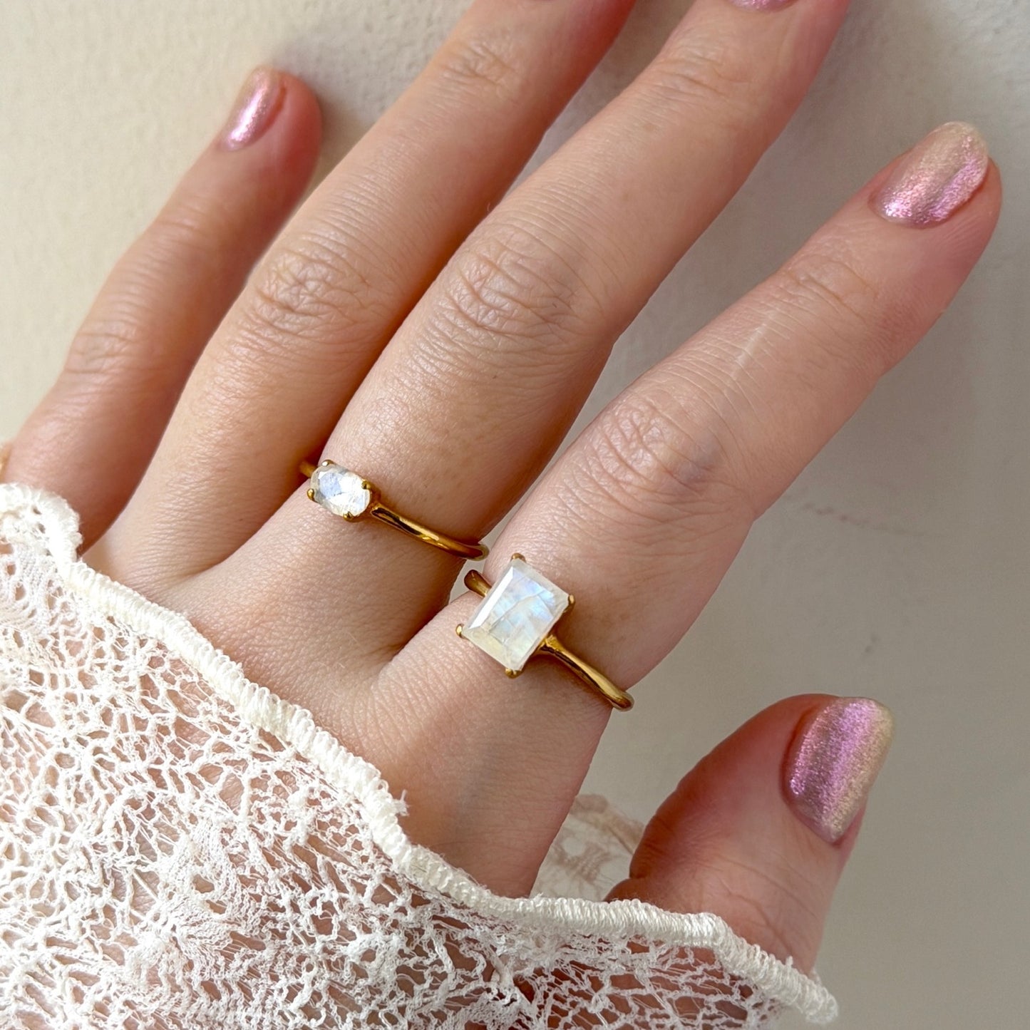 [ moon stone ] rectangle faceted cut gold