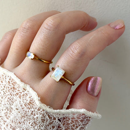 [ moon stone ] rectangle faceted cut gold
