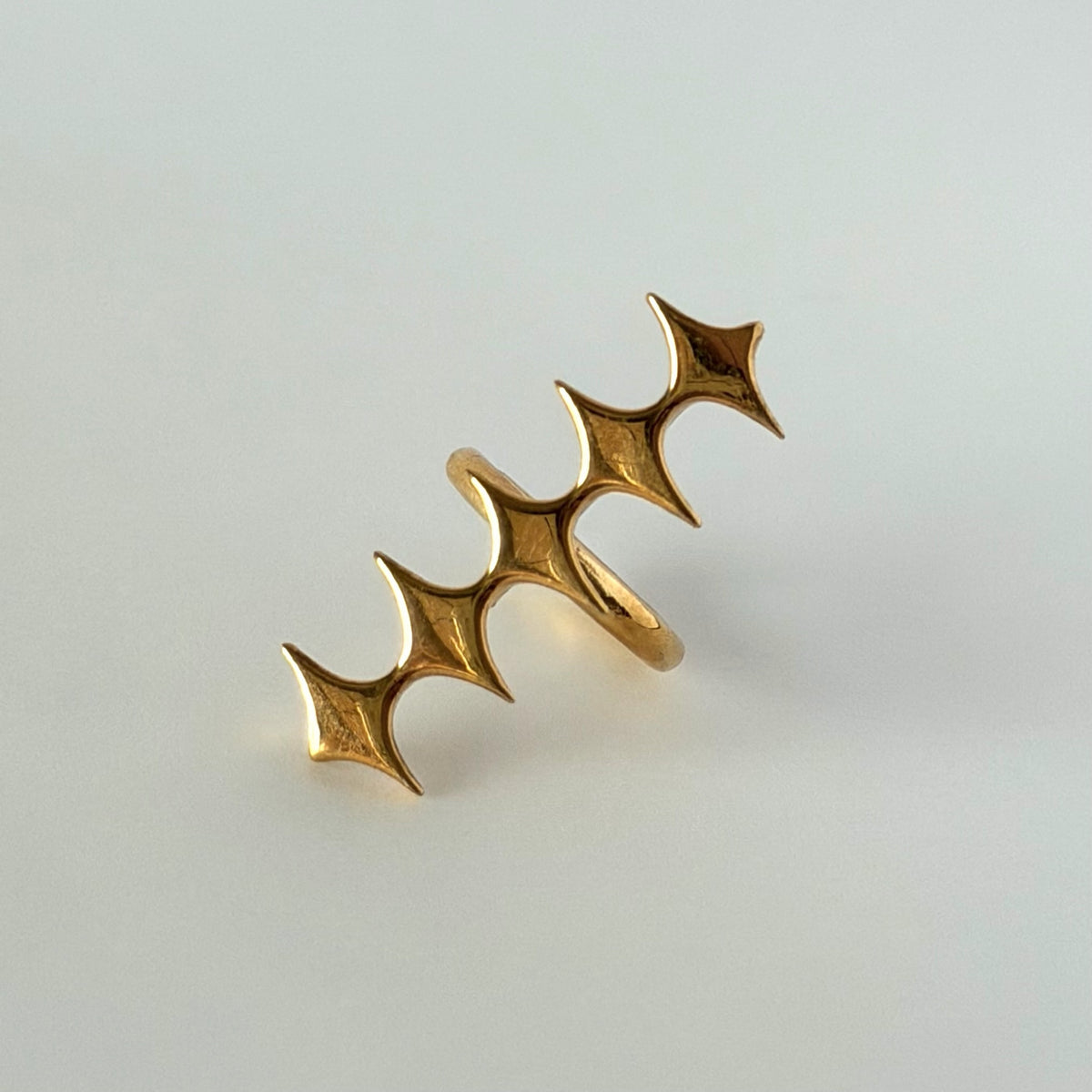 [ gold ] diamond line earcuff