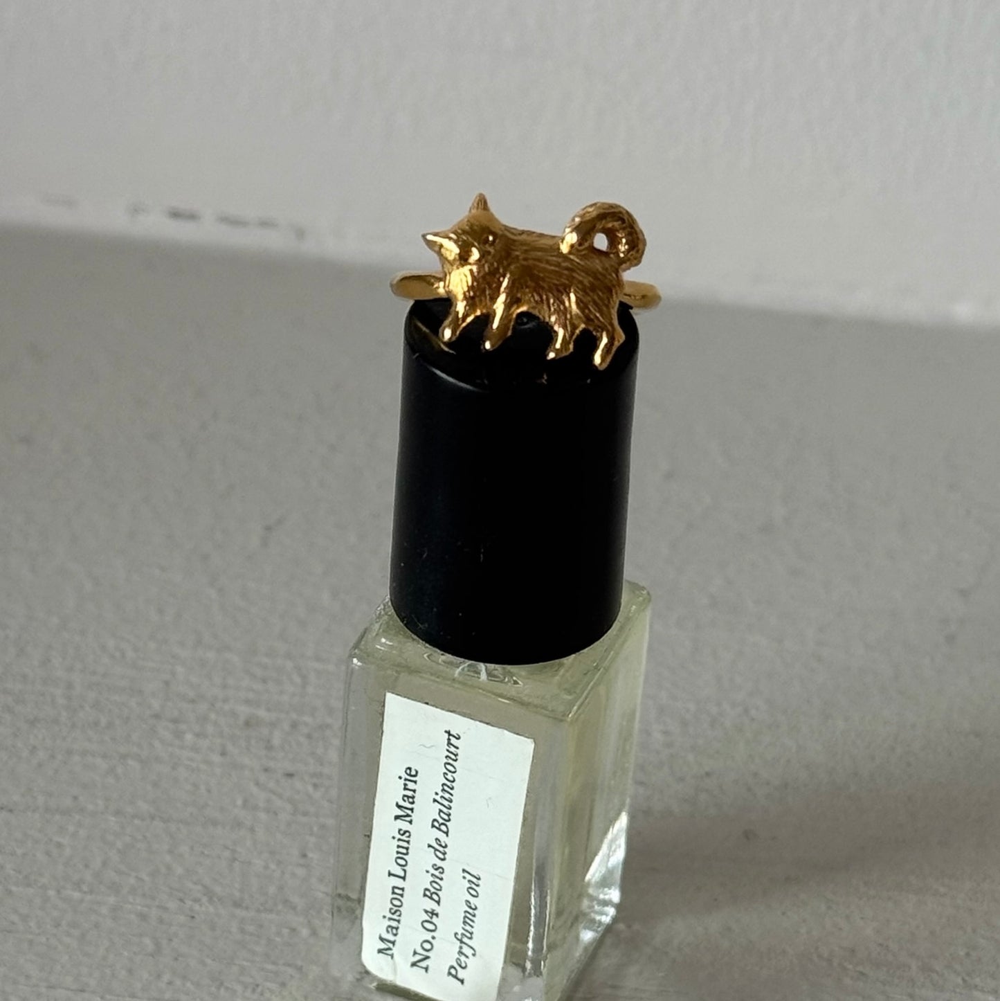 [ gold ] 猫 (寝) pinky ring