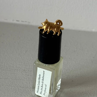 [ gold ] 猫 (寝) pinky ring