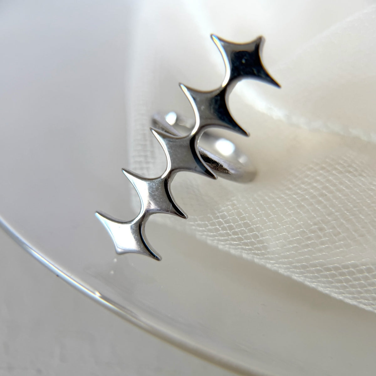 [ silver ] diamond line earcuff