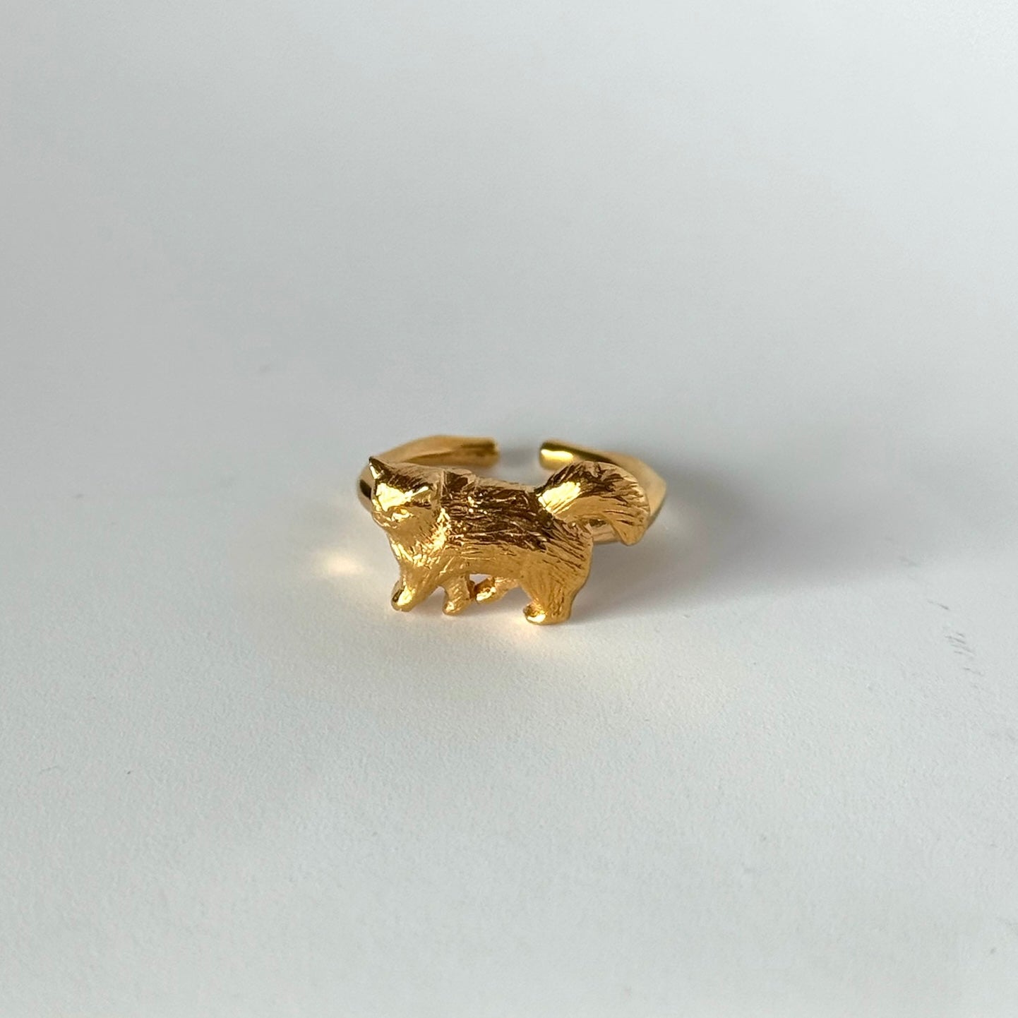 [ gold ] 猫 (歩) pinky ring