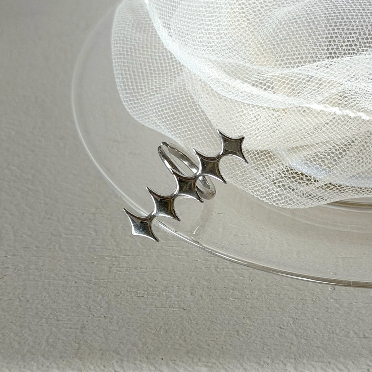 [ silver ] diamond line earcuff