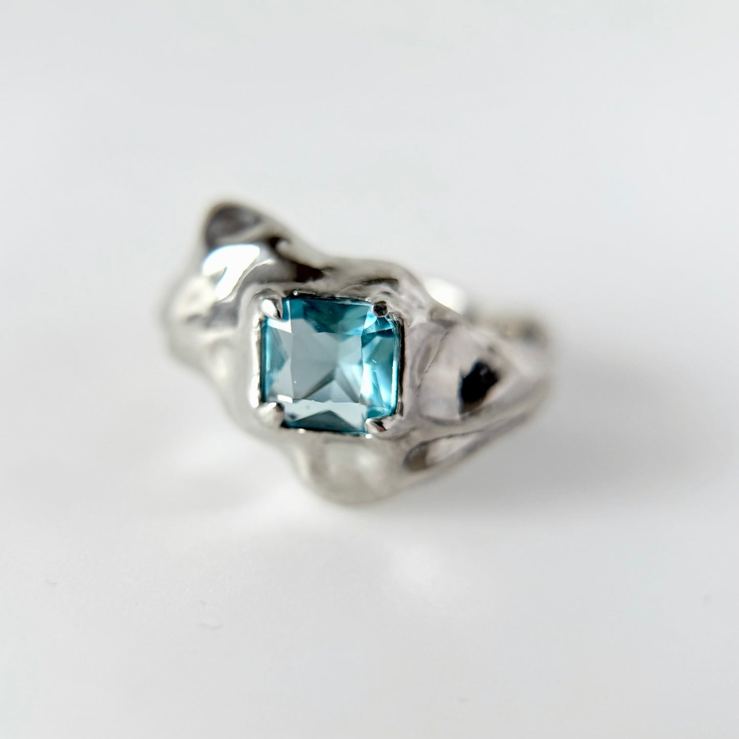 [ sky blue ]  melt ring  silver