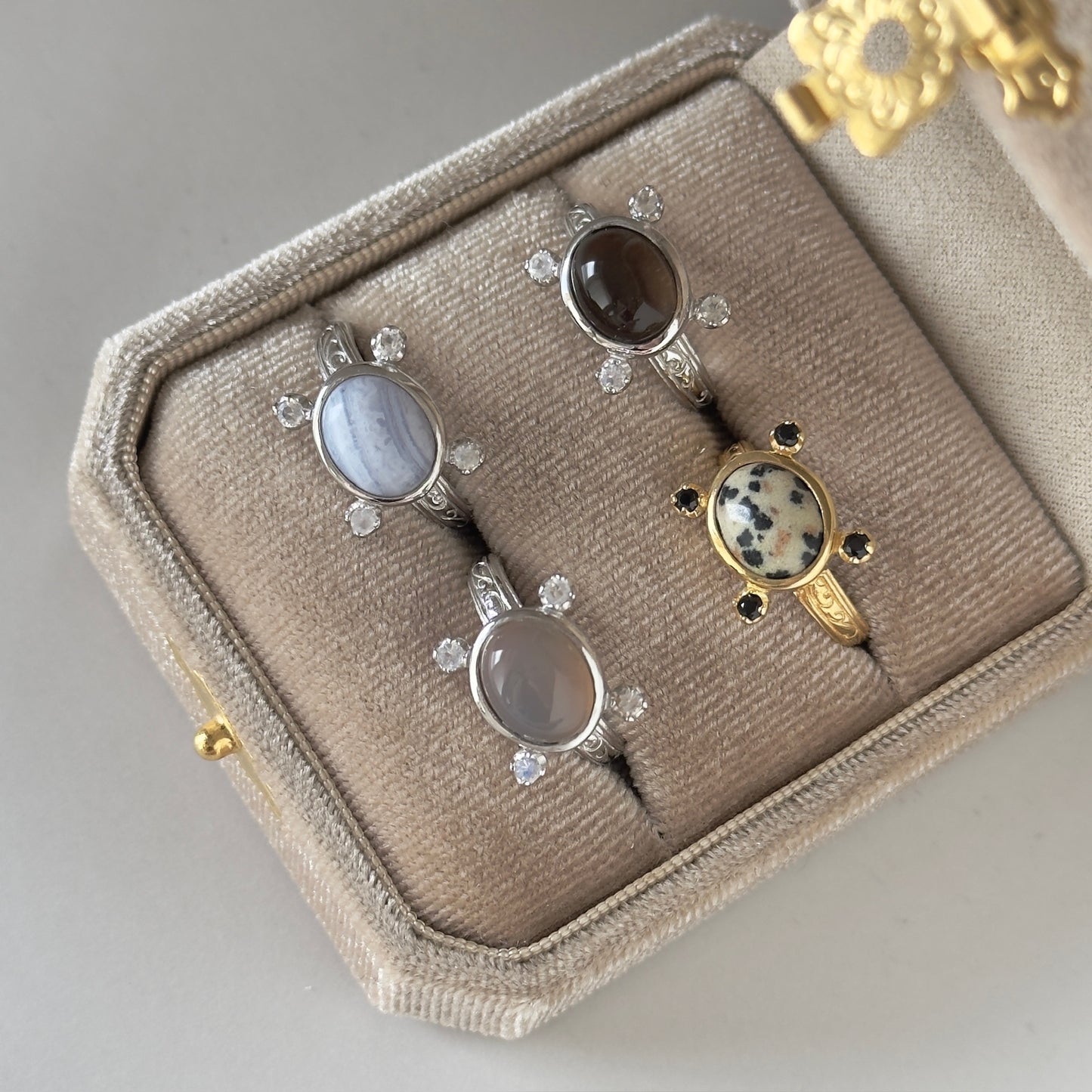 [ smoky quartz ] oval petit silver [ free size ]