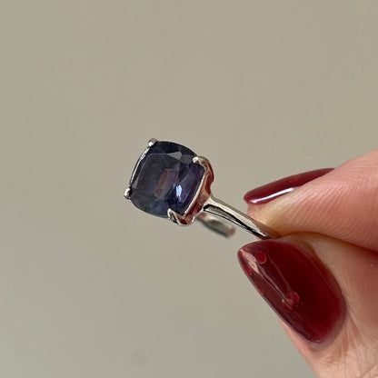 [ fluorite ] square faceted cut silver