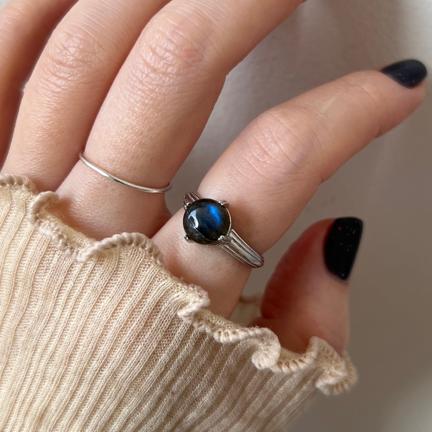 [ black labradorite ] croissant silver