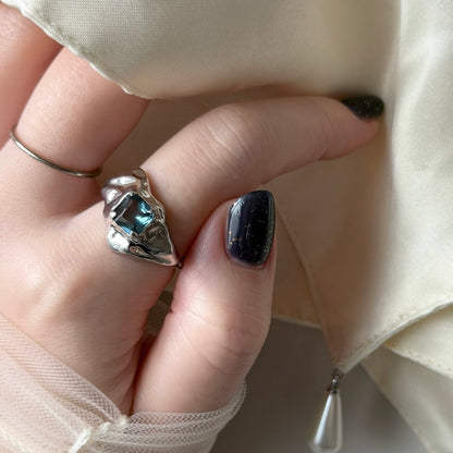 [ light blue glass ]  melt ring  silver
