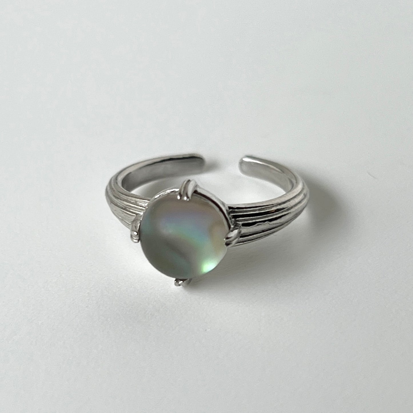 [ avalon shell ] croissant silver