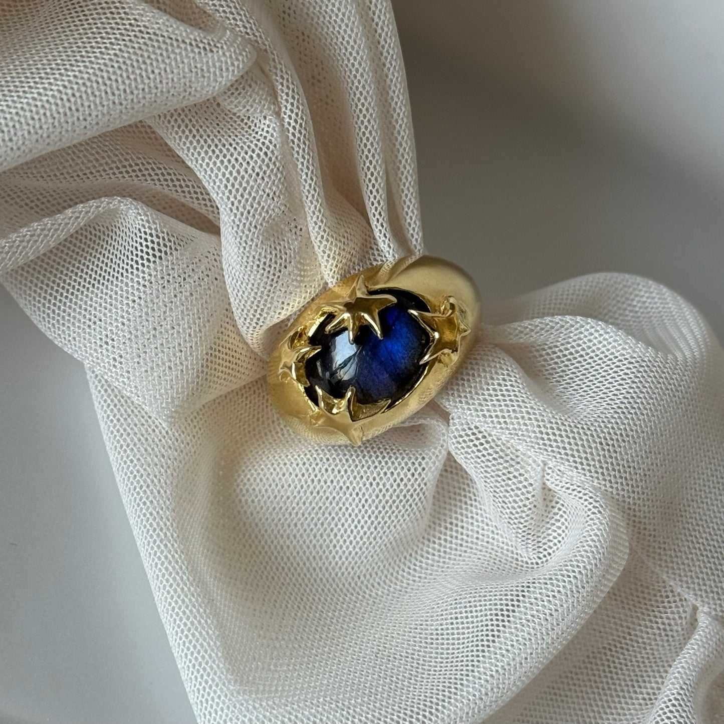 [ blue labradorite ] twinkle ring gold
