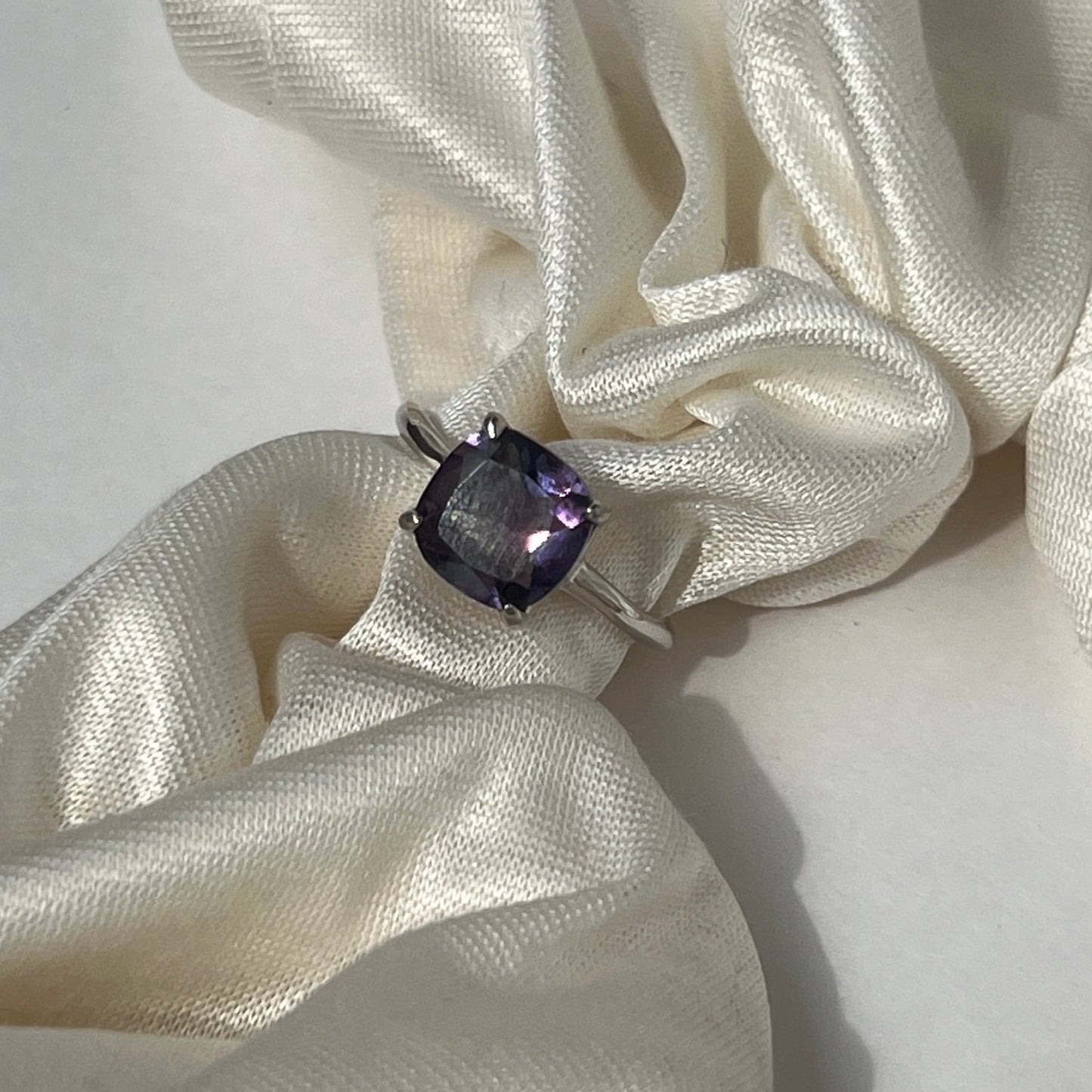 [ fluorite ] square faceted cut silver