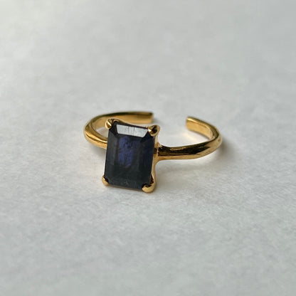 [ iolite ] rectangle faceted cut gold