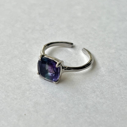 [ fluorite ] square faceted cut silver