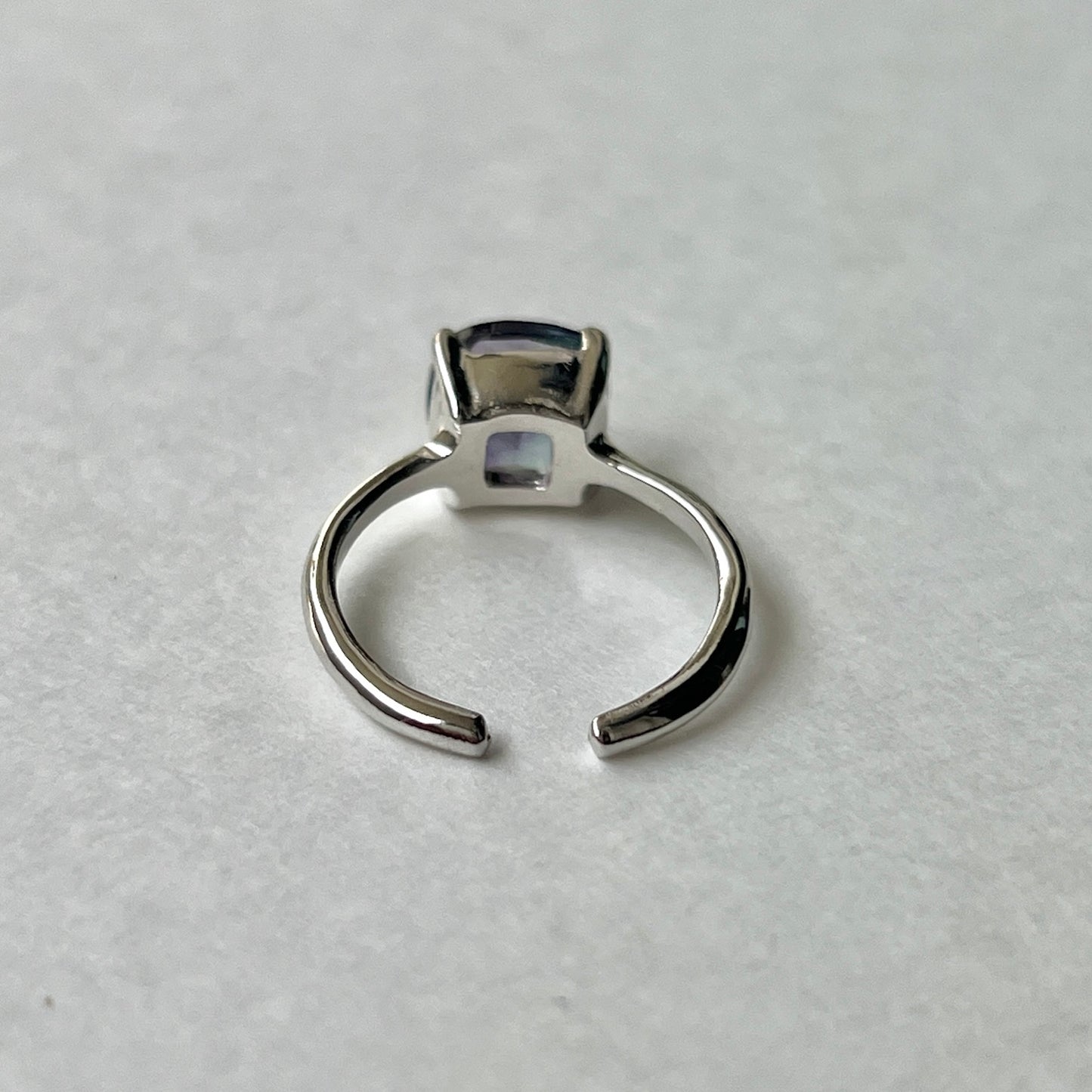 [ fluorite ] square faceted cut silver
