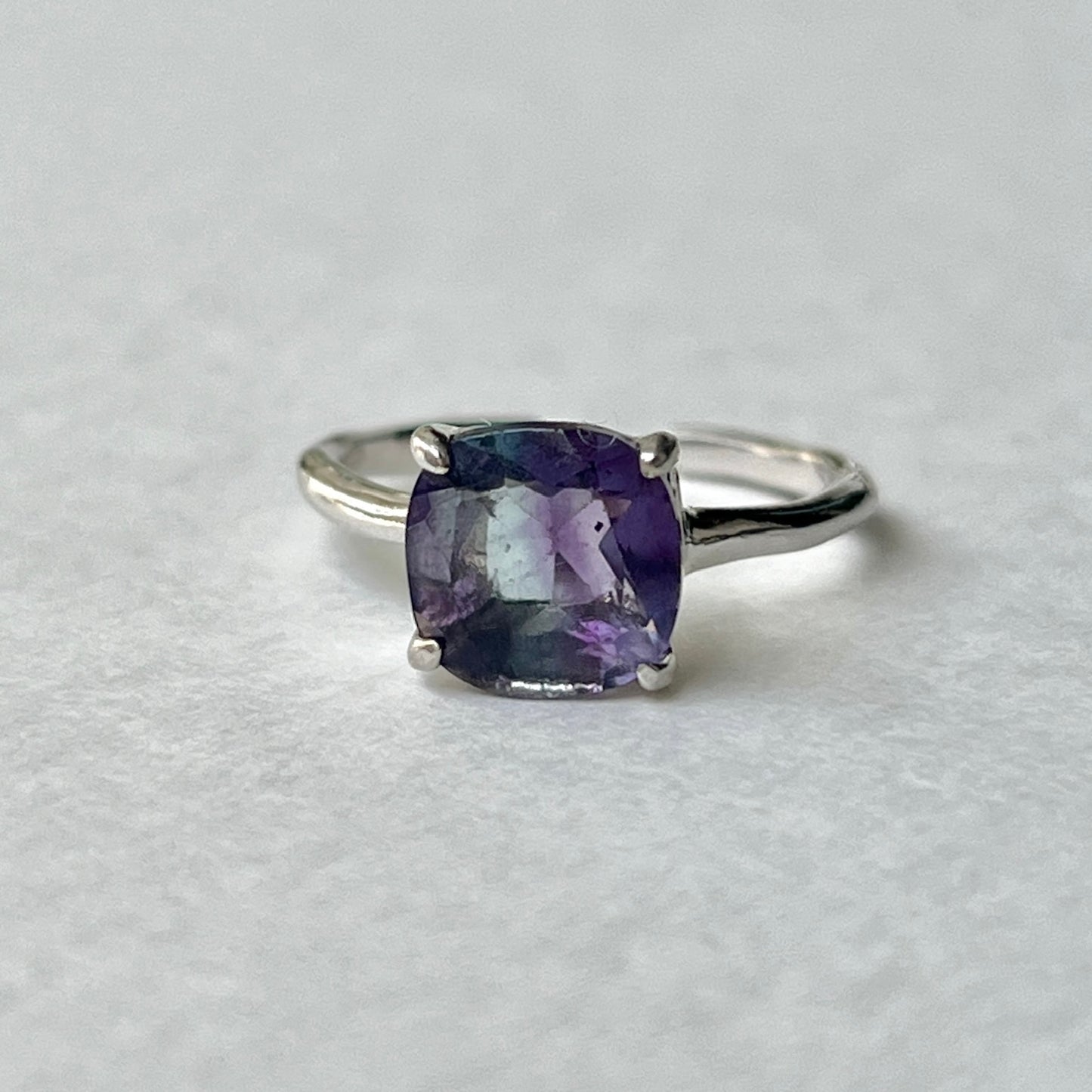 [ fluorite ] square faceted cut silver