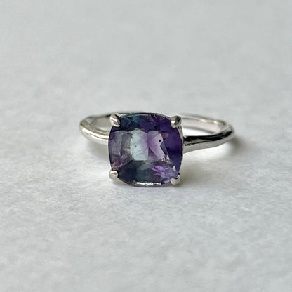 [ fluorite ] square faceted cut silver
