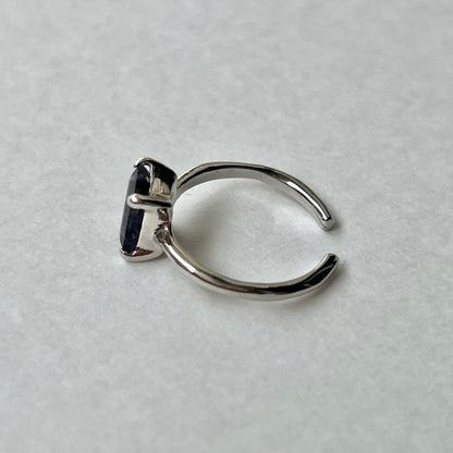 [ iolite ] rectangle faceted cut silver