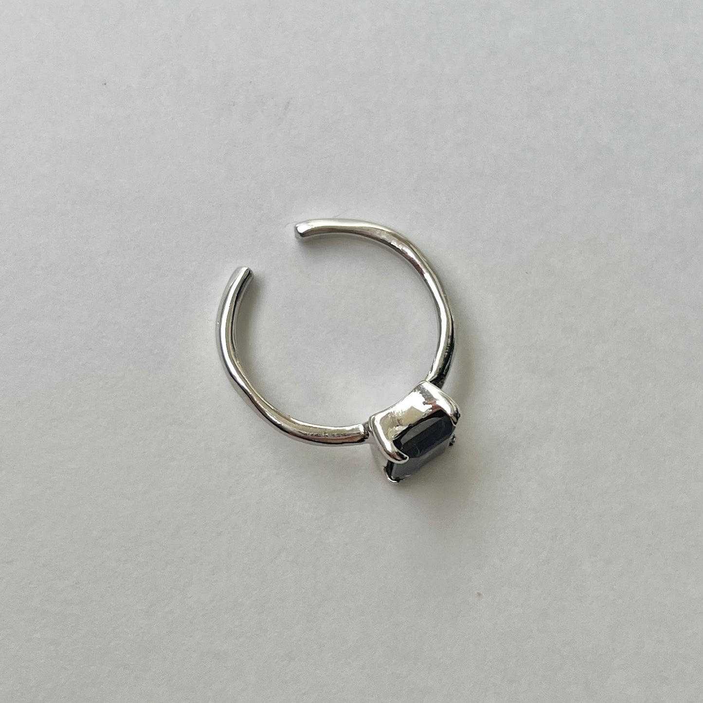 [ iolite ] rectangle faceted cut silver