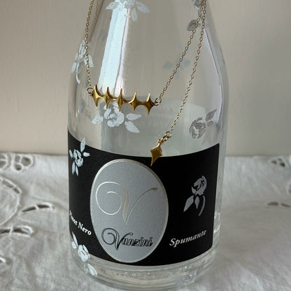 [ gold ] diamond shaped necklace