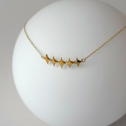 [ gold ] diamond shaped necklace
