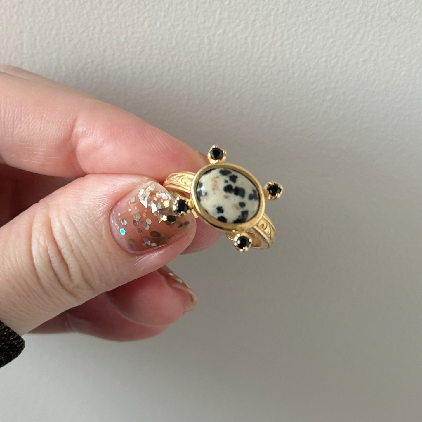 [ dalmatian jasper ] oval petit gold [ free size ]