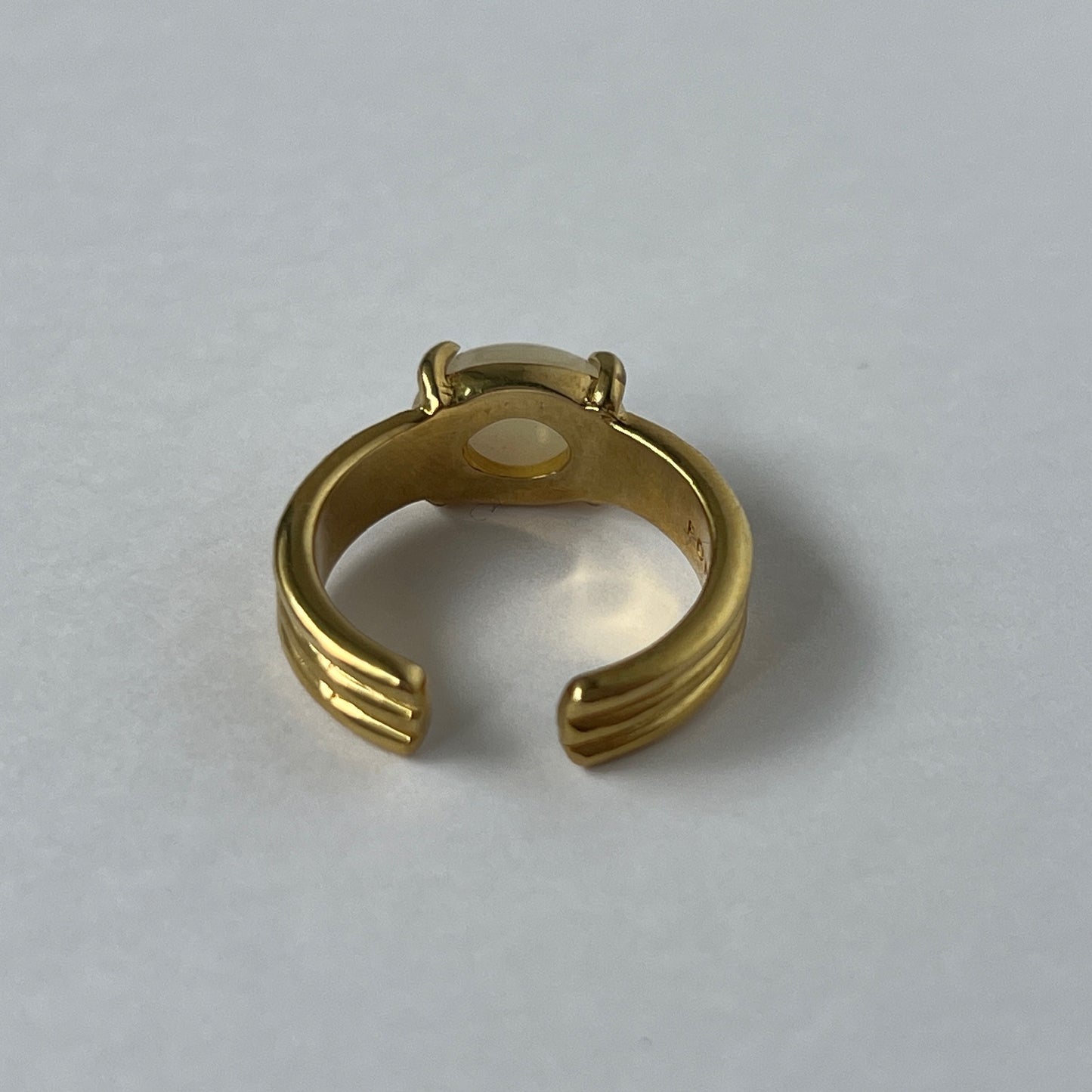[ white shell ] trois gold