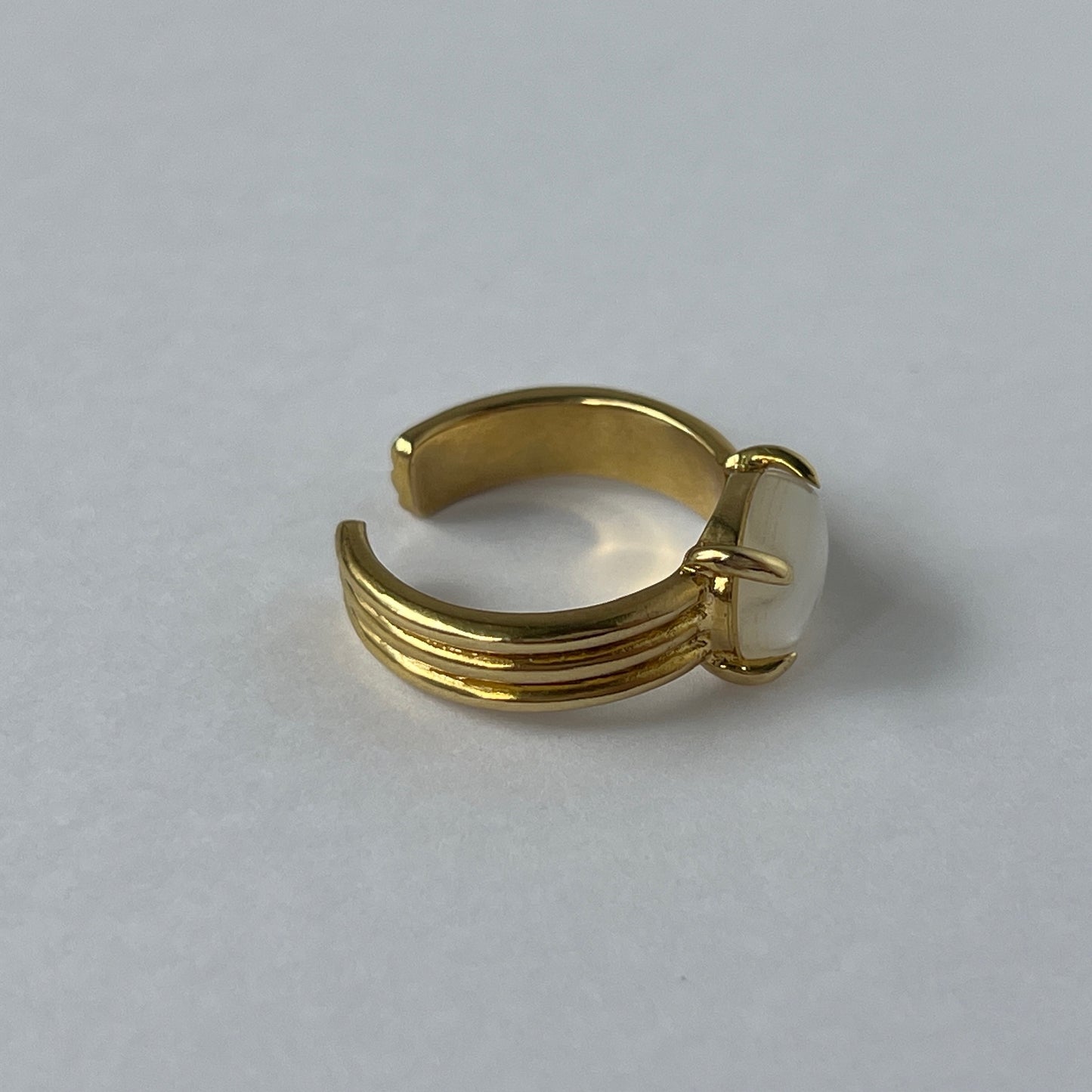 [ white shell ] trois gold