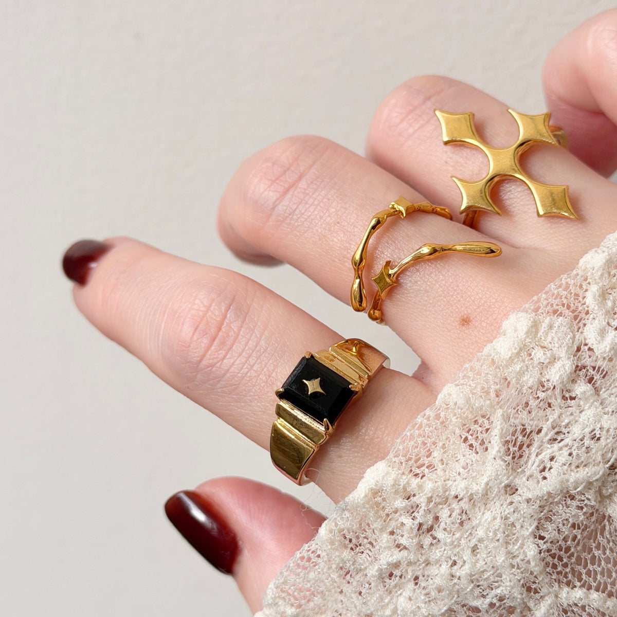 [ black onyx ] telescope gold
