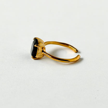 [ garnet ] square faceted cut gold
