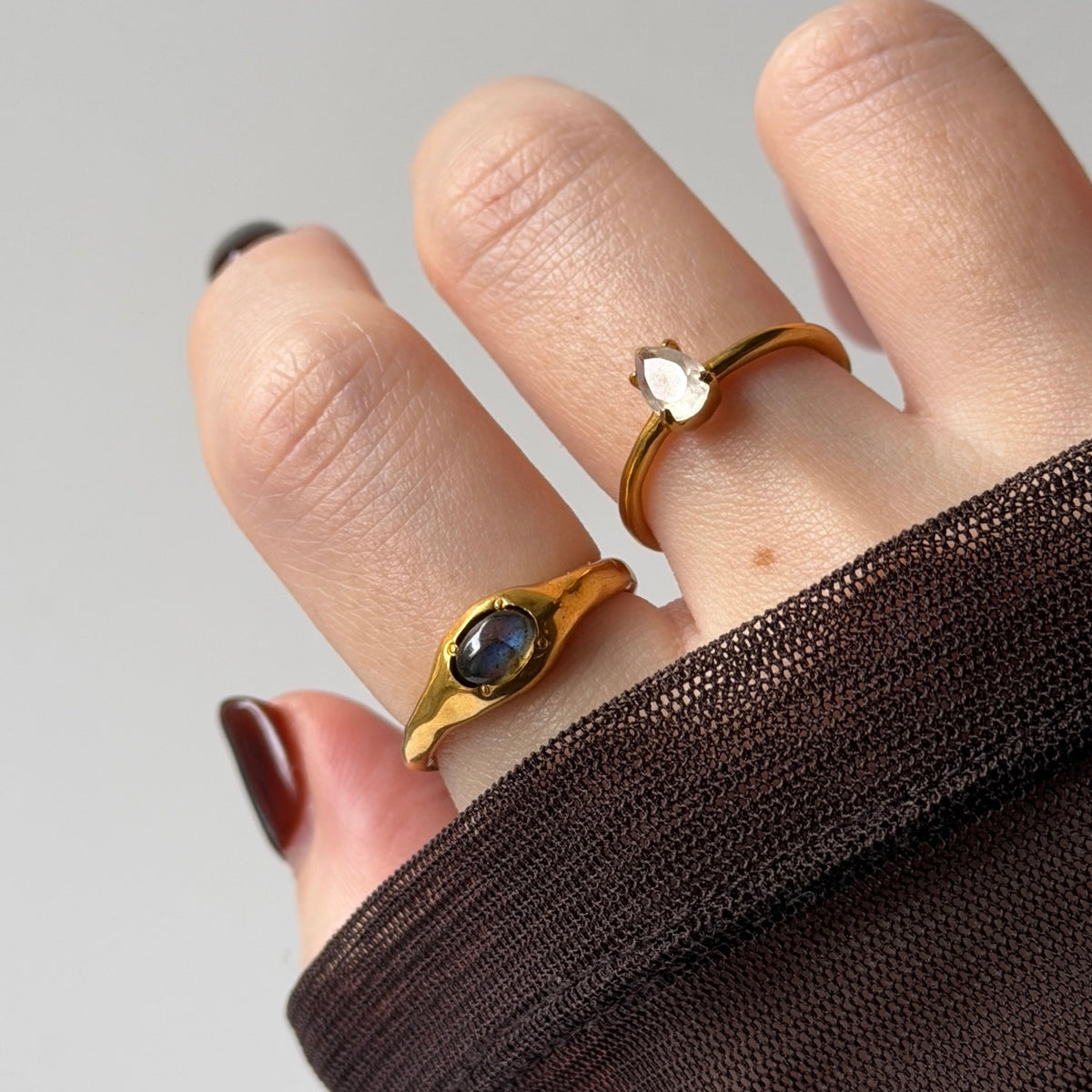 【2 rings set】[ rainbow moon stone ] drop faceted cut ring gold & [ blue labradorite ] pebble gold