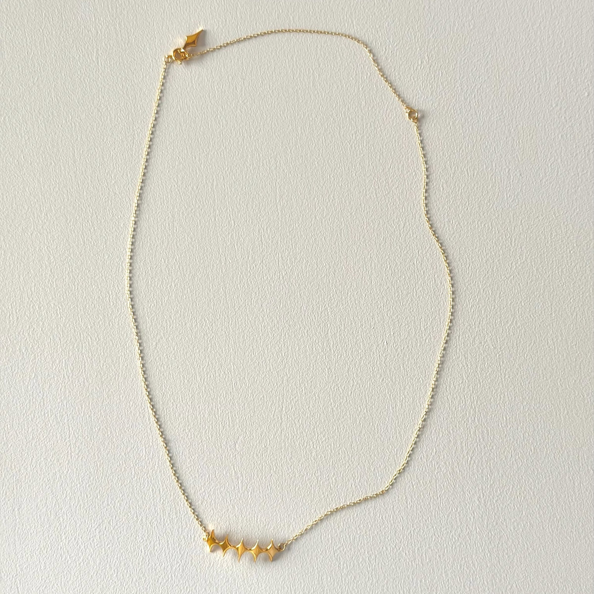 [ gold ] diamond shaped necklace