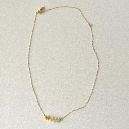 [ gold ] diamond shaped necklace