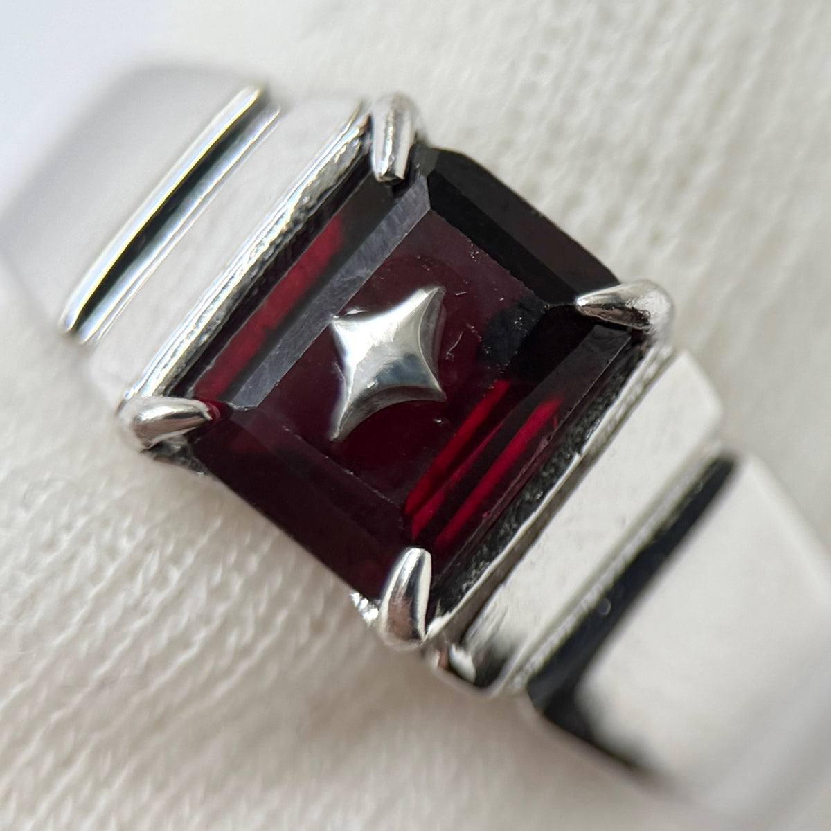 [ mozambique garnet ] telescope silver