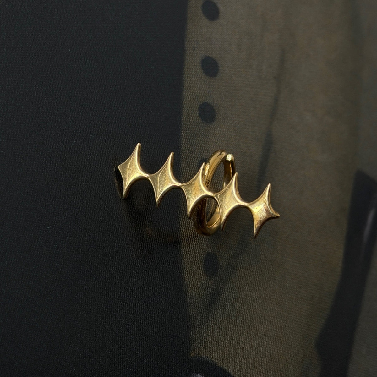 [ gold ] diamond line earcuff