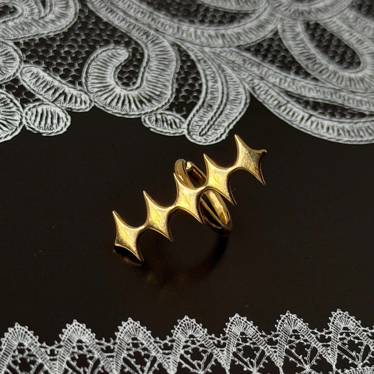 [ gold ] diamond line earcuff